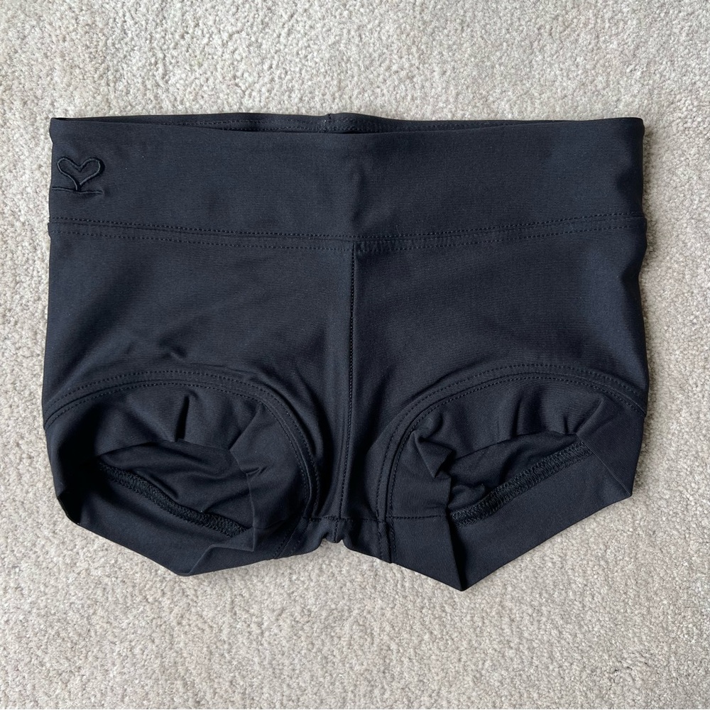 Katrina Wear Chop Short Black YL